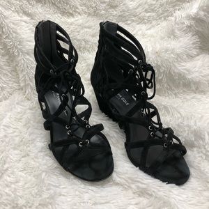 *PRICE DROP* Criss cross Wedges